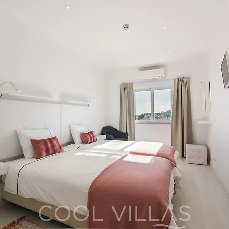 Sea Gem - Beachfront And City Center Apartament *