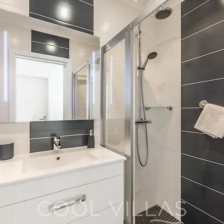 Sea Gem - Beachfront And City Center Albufeira