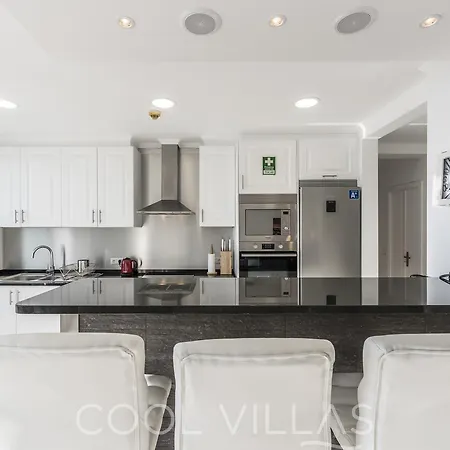Apartment Sea Gem - Beachfront And City Center Albufeira