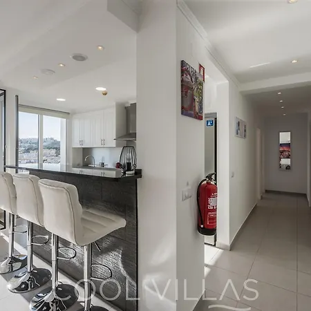 Apartment Sea Gem - Beachfront And City Center *